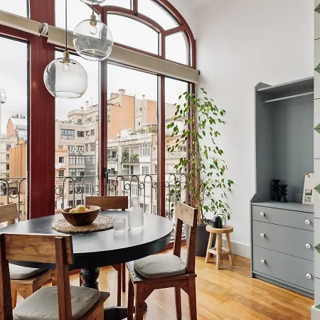 Zamora - 3 Bedrooms In Eixample Esquerra Apartment Barcelona